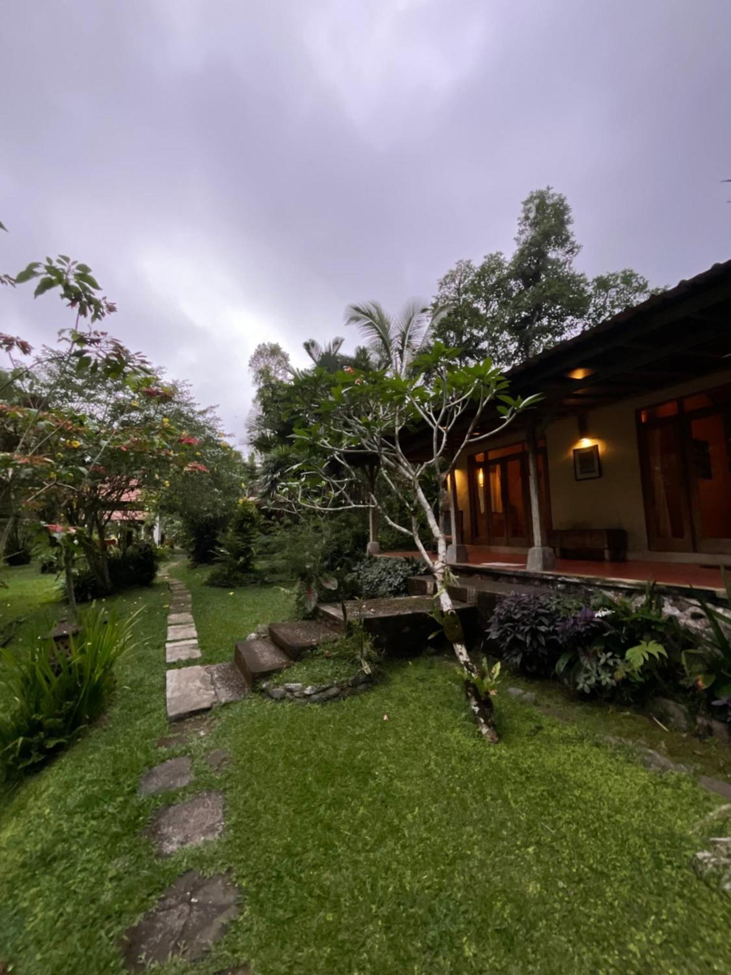 Carik Tangis Boutique Homestay Jatiluwih Exterior photo